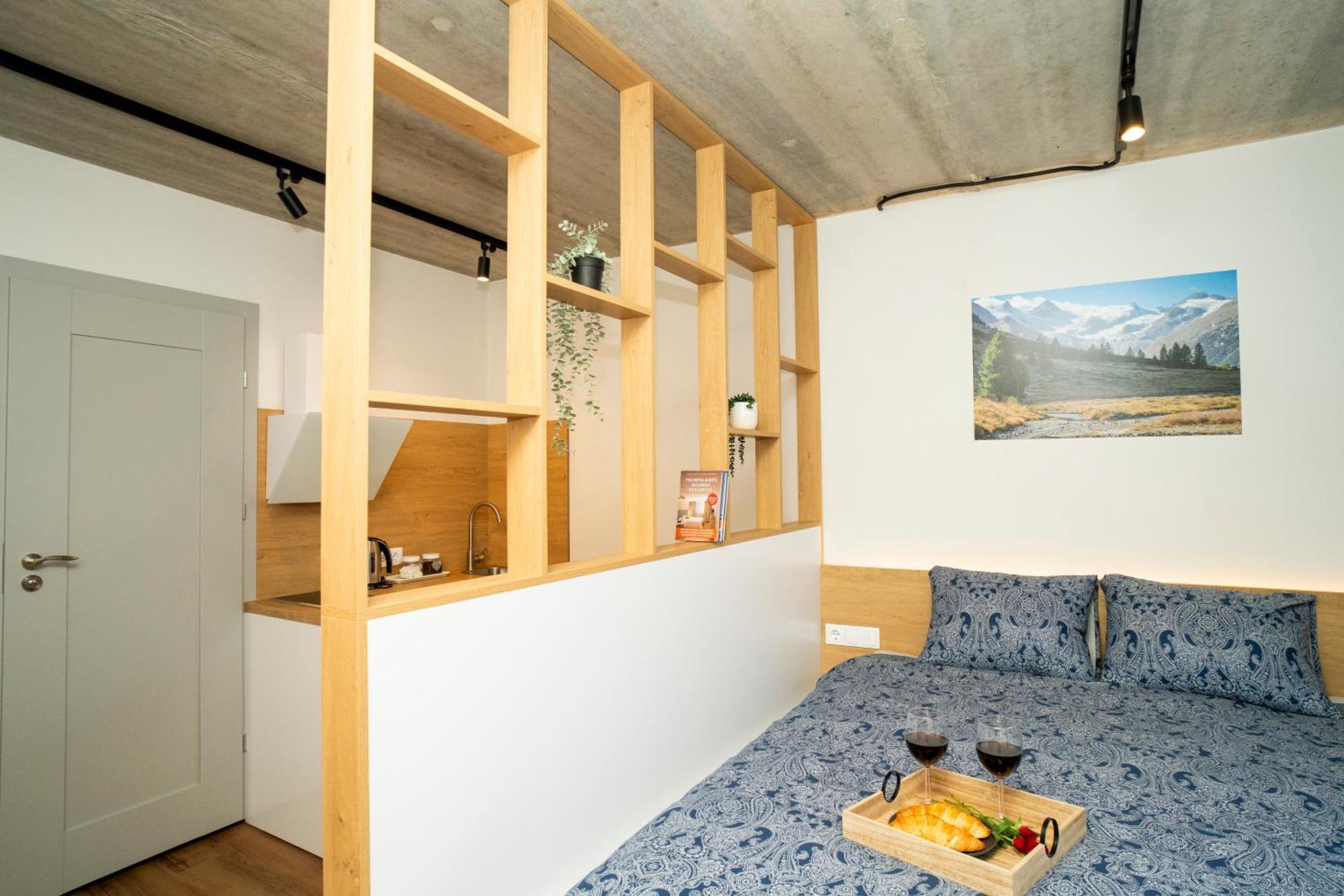 Fort63 Apartments 카우나스 객실 사진